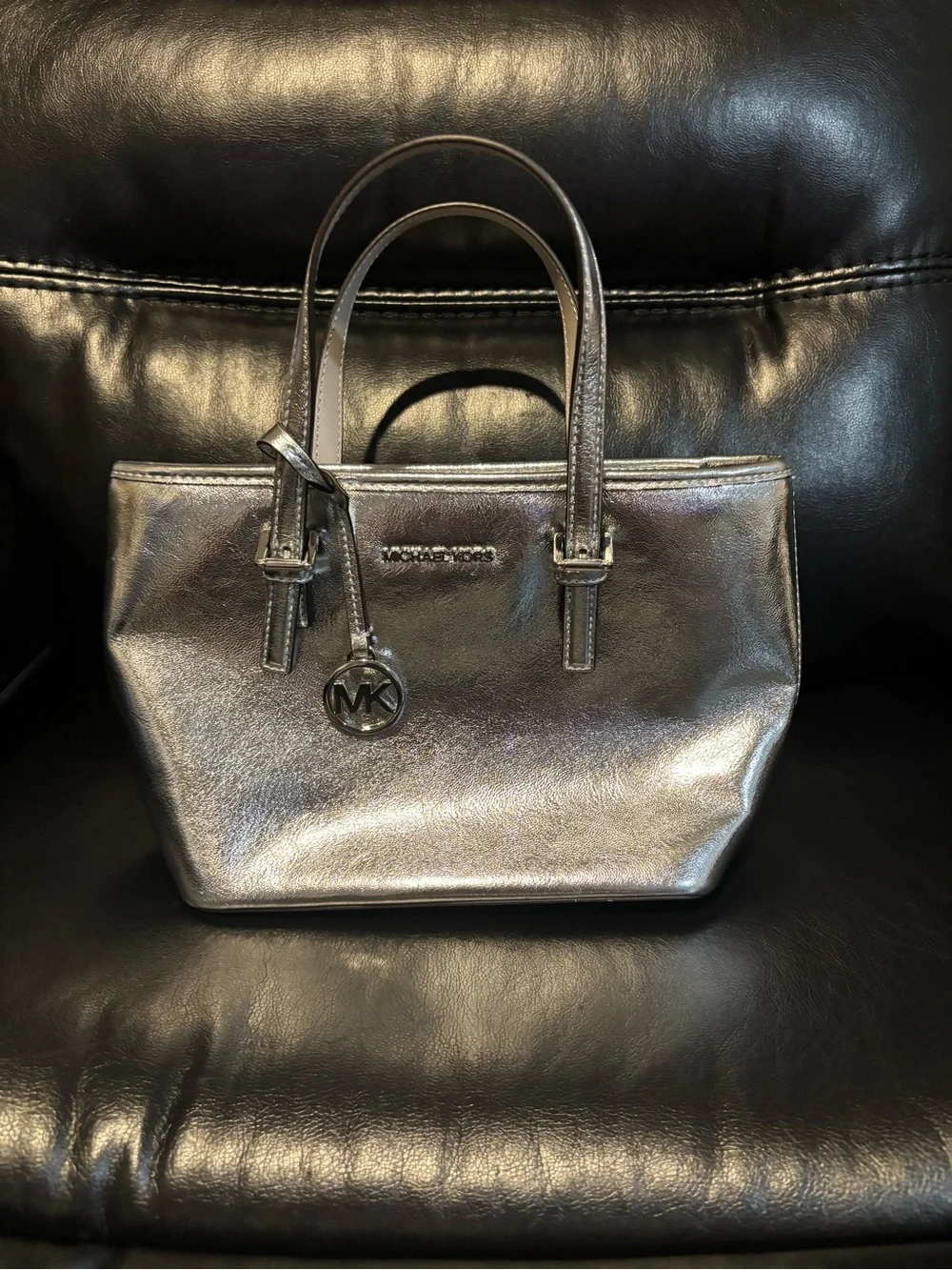 Michael Kors strap color